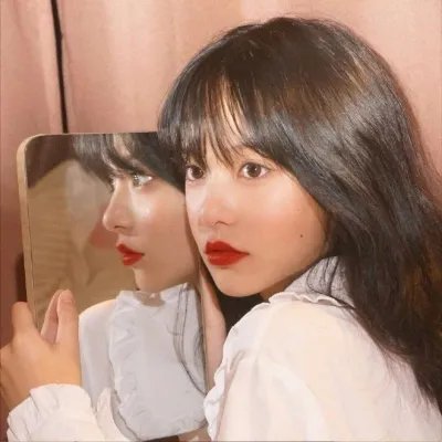滑板女孩